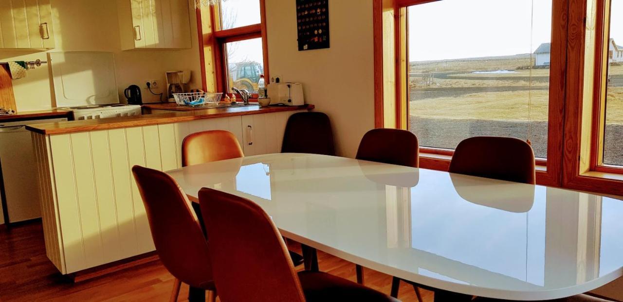 Skalinn Between Gullfoss And Geysir - Myrkholt Farm Haukadalur Exterior foto